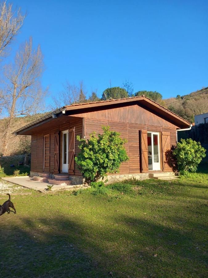 Petit Chalet En Bois Reynès Exteriör bild